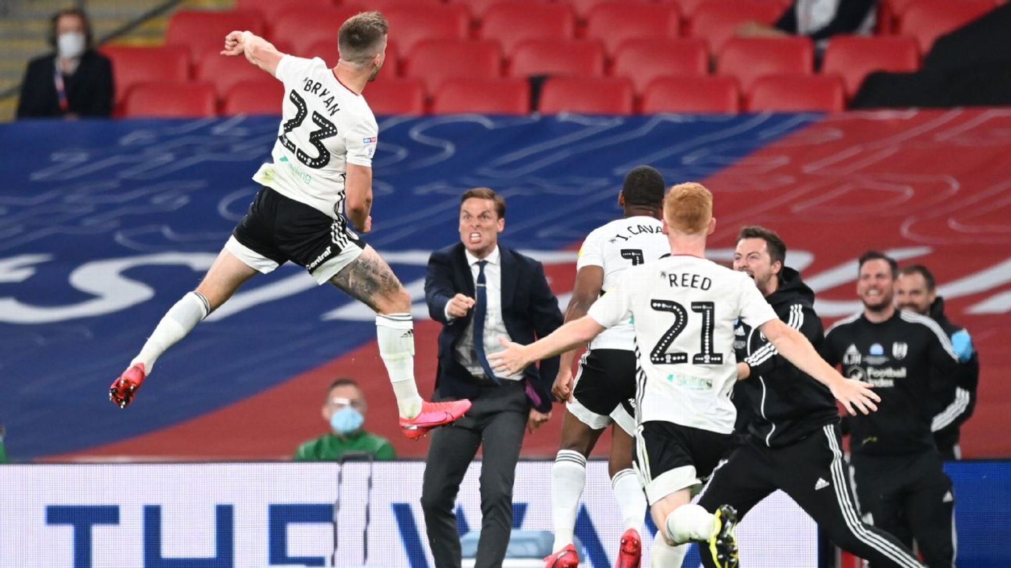 仅是两支球 仅是两支球